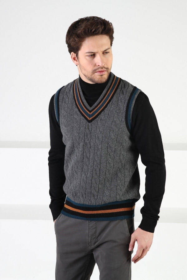 Smoked Knit Pattern V-Neck 100% Lambswool Men's Sweater - 4