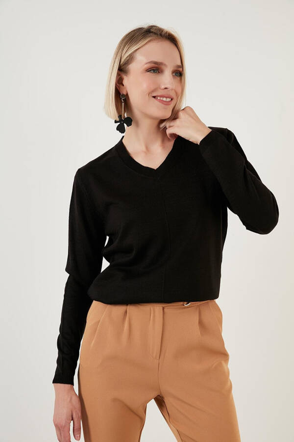 Soft Acrylic V-Neck Knit Sweater 6327030 - 9