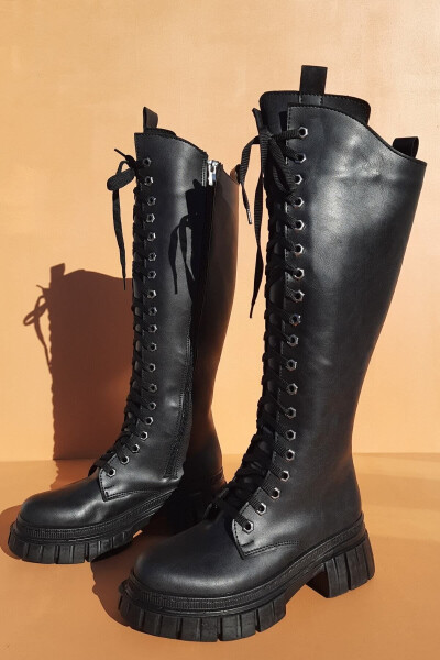 Sophia women's boots, with a long zipper and laces. - 2