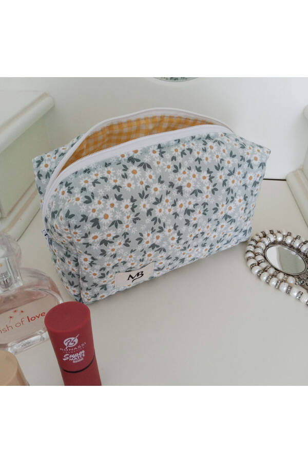 Spring Daisy Makeup Bag - Large - 11