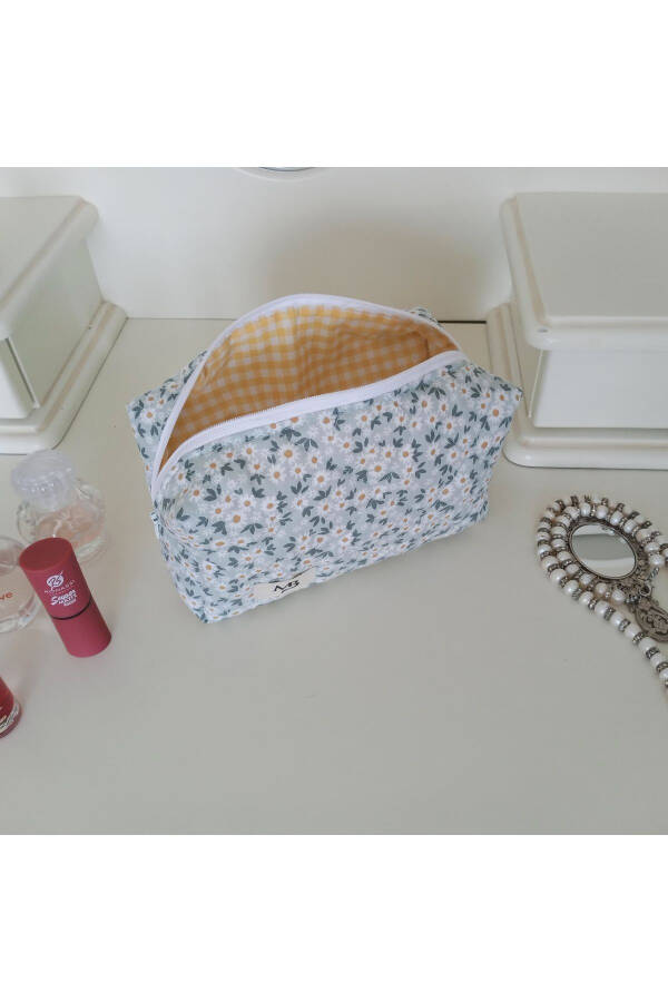 Spring Daisy Makeup Bag - Large - 9