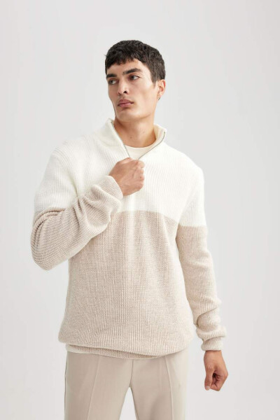 Standard Fit Zippered Neck Knit Sweater, Beige Melange. - 3