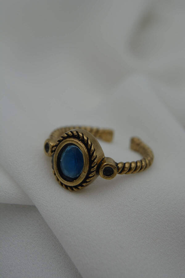 Stone Age Baroque Sapphire Ring - 3