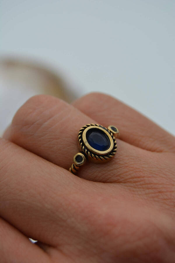 Stone Age Baroque Sapphire Ring - 6