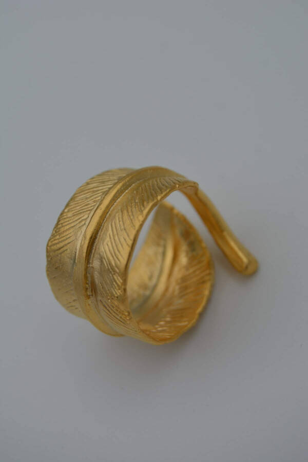 STONEAGE Adjustable Gold Plated Leaf Ring - 3