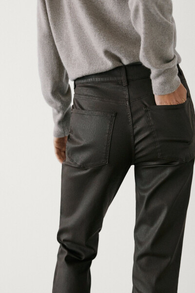 Straight fit, waxed-look trousers. - 12