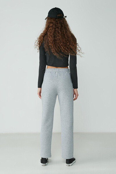 Straight Leg Sweatpants 901 Grey - 4