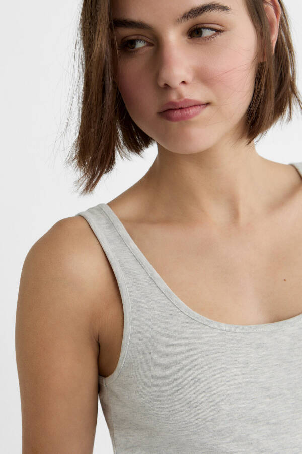 Strapless Basic T-shirt - 4