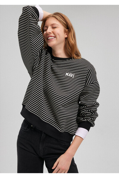 Striped Black Sweatshirt with Logo Print 1s10100-85143 - 23