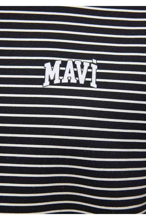 Striped Black Sweatshirt with Logo Print 1s10100-85143 - 14