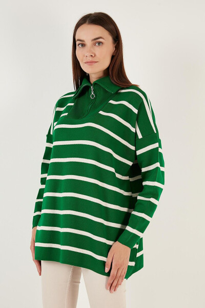 Striped Half-Zip Oversized Knit Sweater 4616080 - 8