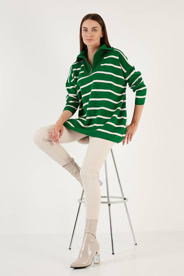 Striped Half-Zip Oversized Knit Sweater 4616080 - 9