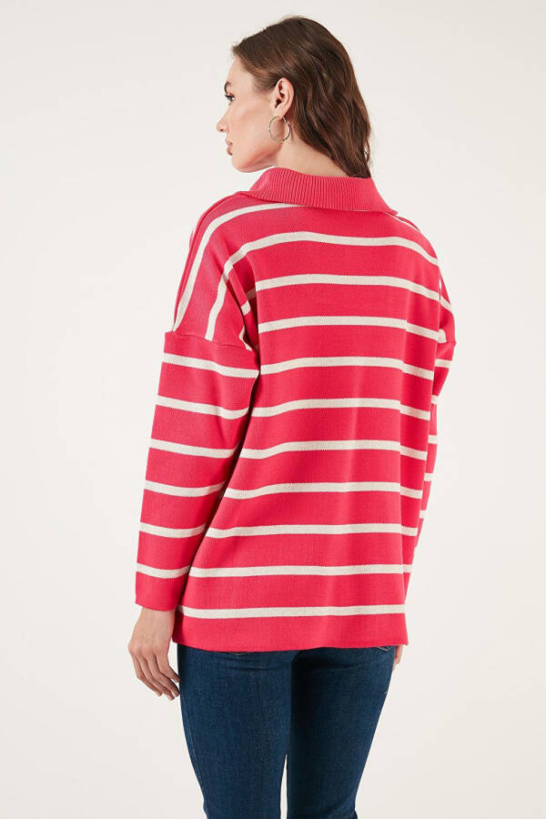 Striped Half-Zip Oversized Knit Sweater 4616080 - 10