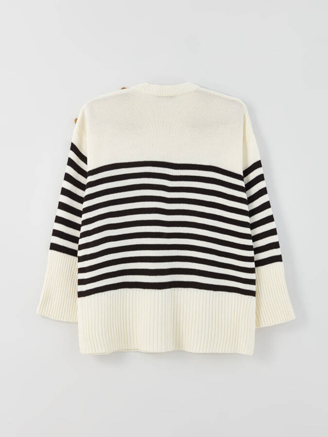 Striped Long Sleeve Oversized Women's Knit Sweater with a Bicycle Neck - 7