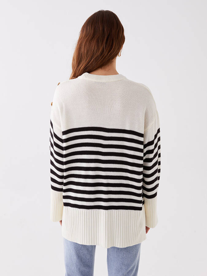 Striped Long Sleeve Oversized Women's Knit Sweater with a Bicycle Neck - 19