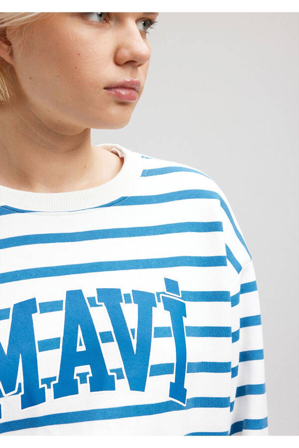 Striped Sweatshirt with Logo Print 1s10099-84476 - 19