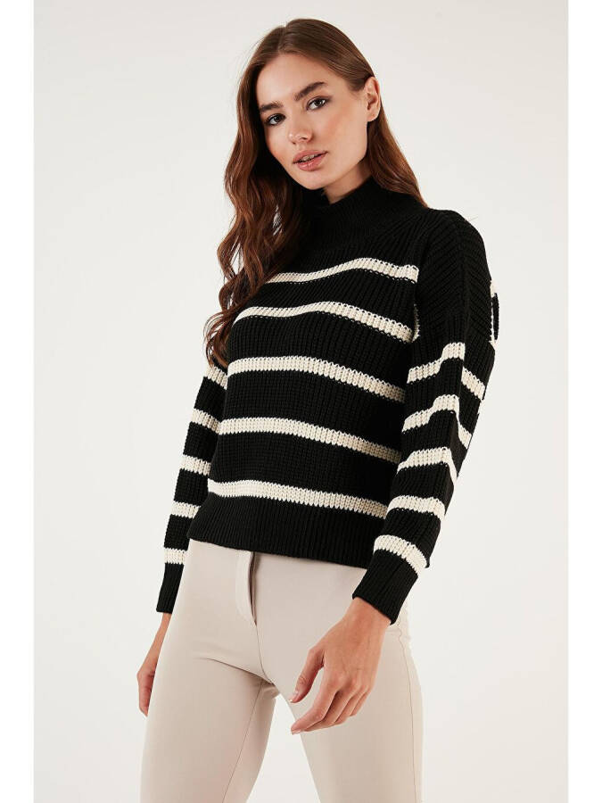 Striped Turtleneck Winter Sweater 4616118 - 2