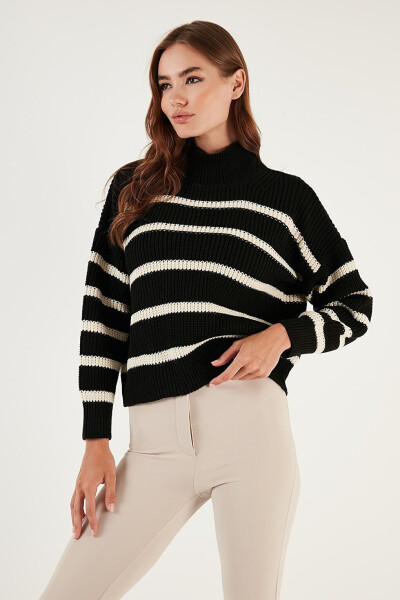 Striped Turtleneck Winter Sweater 4616118 - 14