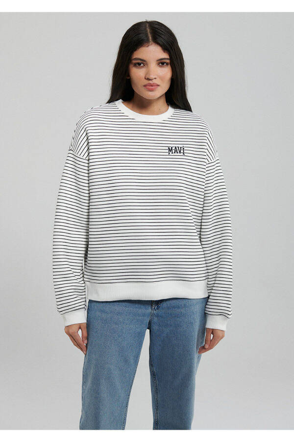 Striped White Sweatshirt with Logo Print 1s10100-85386 - 22