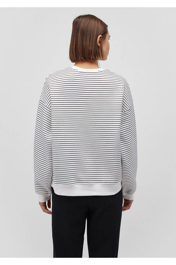 Striped White Sweatshirt with Logo Print 1s10100-85386 - 4