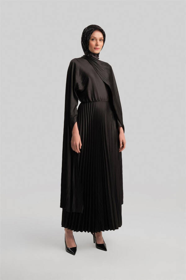 Stylish, pleated dress. Code: 24Y9842, Black. - 2