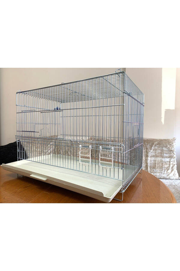 Sultan Parrot Breeding Cage - Thick Wire Drawer - 7