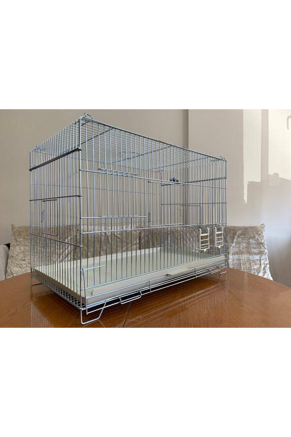 Sultan Parrot Breeding Cage - Thick Wire Drawer - 9