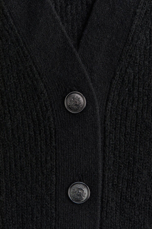 Sweater with elastic knitted detail - 6