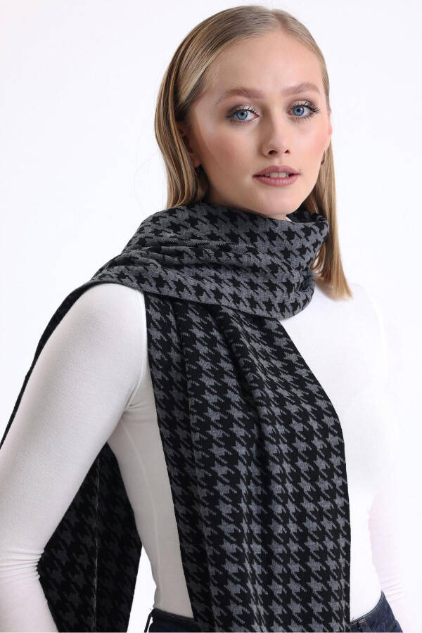 T-crazy Knitwear Herringbone Knit Scarf - 3