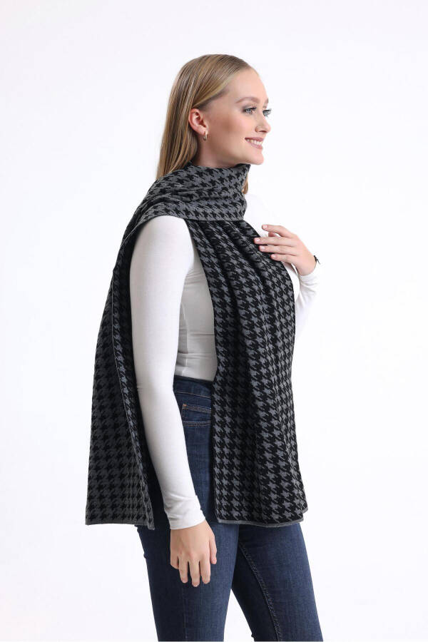 T-crazy Knitwear Herringbone Knit Scarf - 4