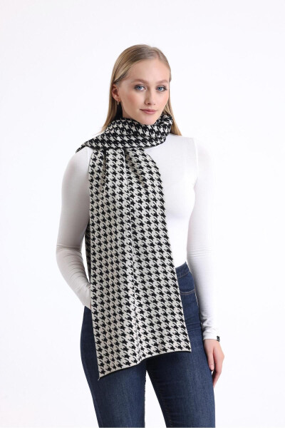 T-crazy Knitwear Herringbone Pattern Knit Scarf - 1