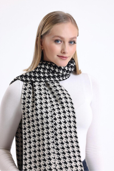 T-crazy Knitwear Herringbone Pattern Knit Scarf - 3