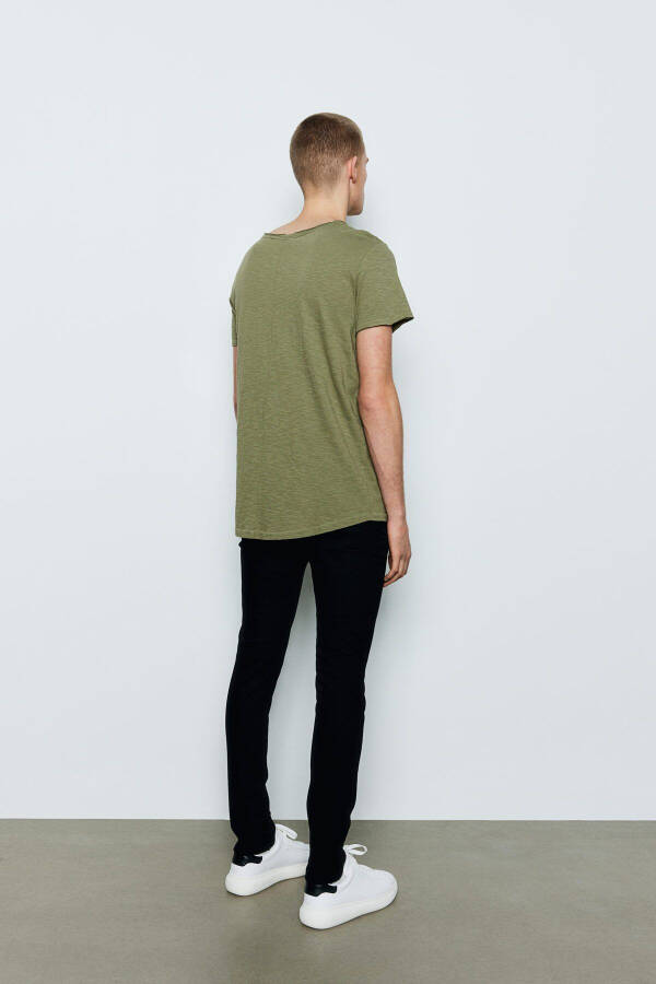 T-shirt with a curved hem - 5