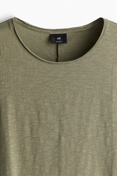 T-shirt with a curved hem - 7