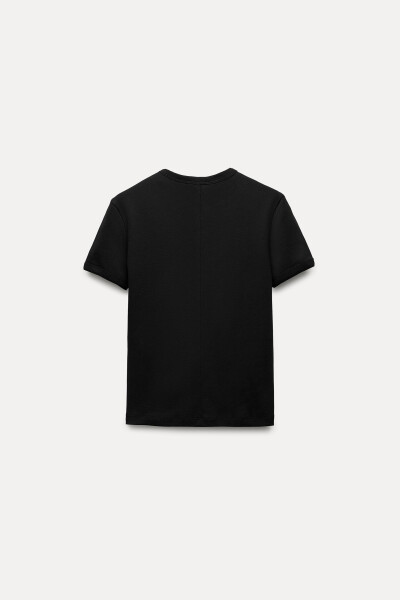 T-Shirt with Stitched Back - Black - 20