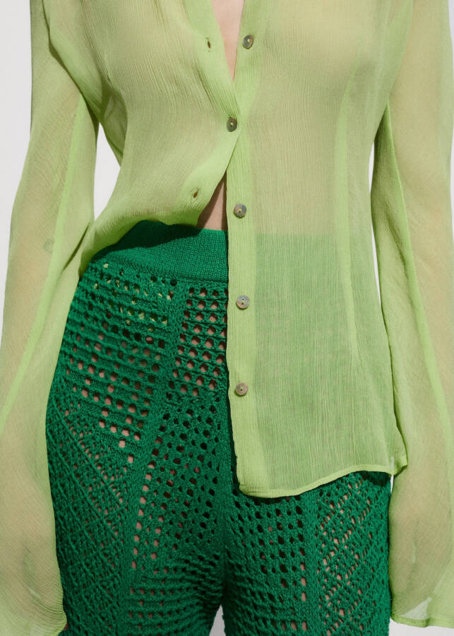 Textured, flowy blouse - Grass Green. - 7