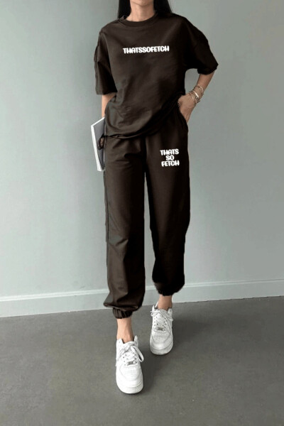 Thatssofetch T-shirt Jogger Shimlar - Qahva Bosma Yuqori va Pastki Sport Kostyumi Oversize Velosiped Yaka - 3