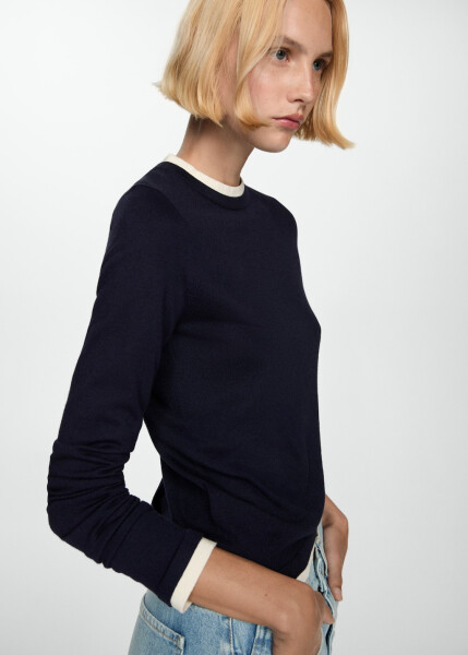 Thin, contrasting striped navy blue sweater. - 21