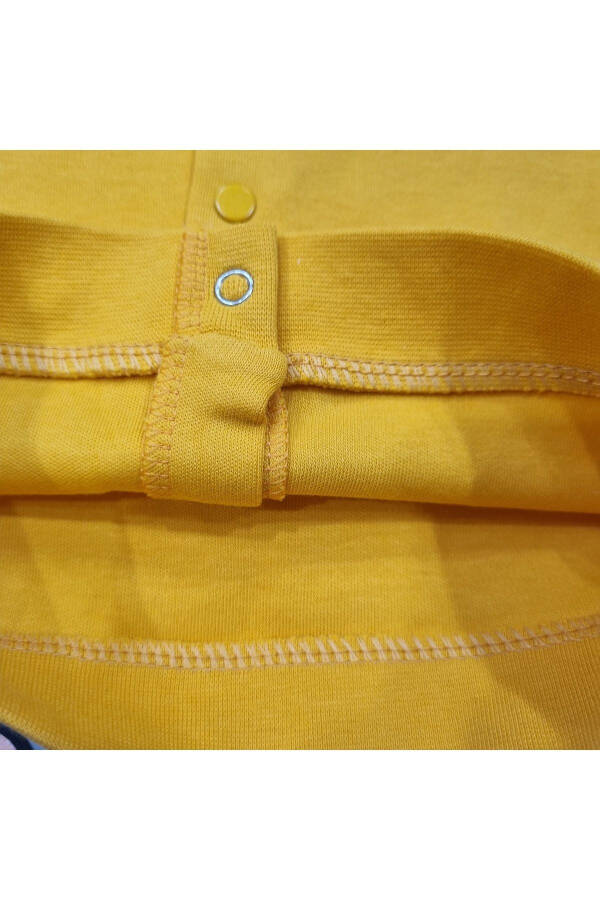 Unisex baby cardigan made of 100% cotton, yellow color, with front snaps. - 5