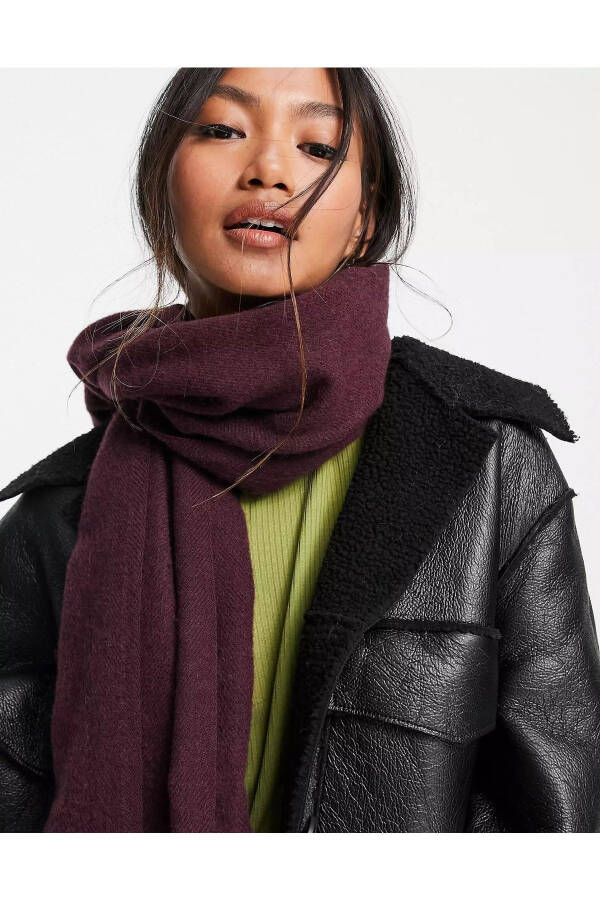 Unisex Plain Burgundy Thick Scarf - 1