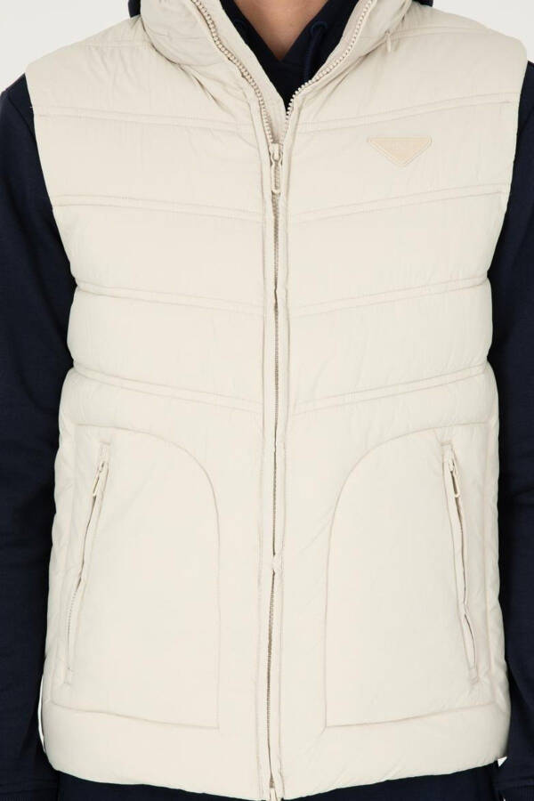 U.S. Polo Assn. Men's Vest - 4