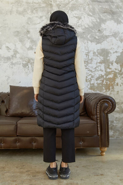 V-Neck Puffer Vest - Black - 6