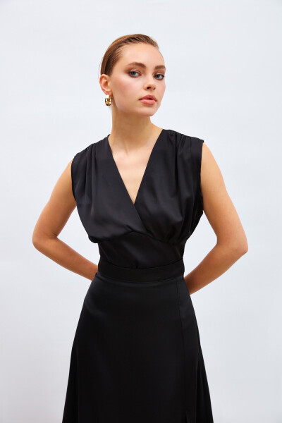 V-Neck Short Satin Blouse - Black - 3