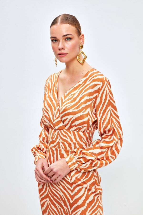 V-Neck Zebra Print Satin Blouse - CAMEL - 4