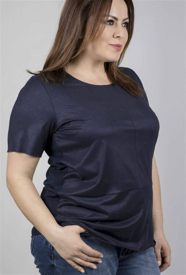 Viscose T-shirt with Ribbed Back and Oversized Front - 3