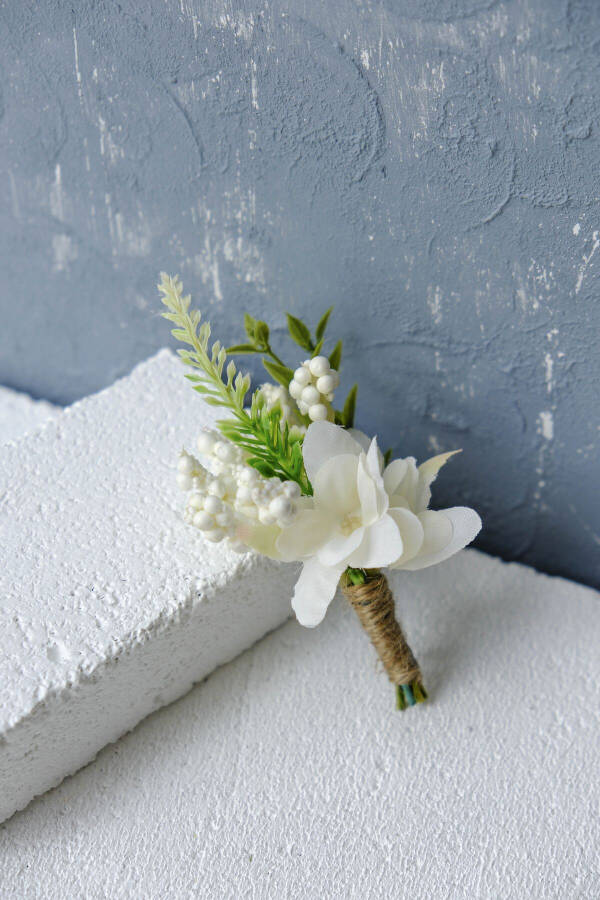 White Bridal Bouquet with Magnolia - 4