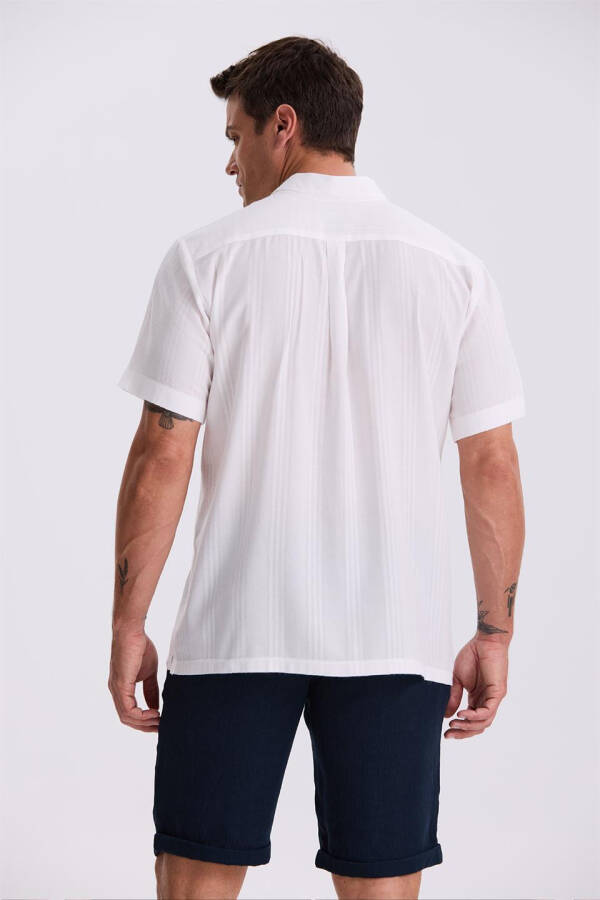 White Classic Fit Spread Collar Relaxed Short Sleeve Shirt - 4