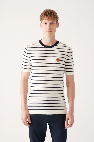 White cotton crew neck striped regular fit knit T-shirt - 4