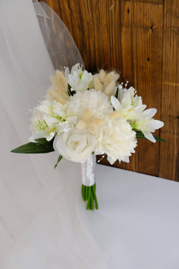 White Joy Bridal Flower - 2