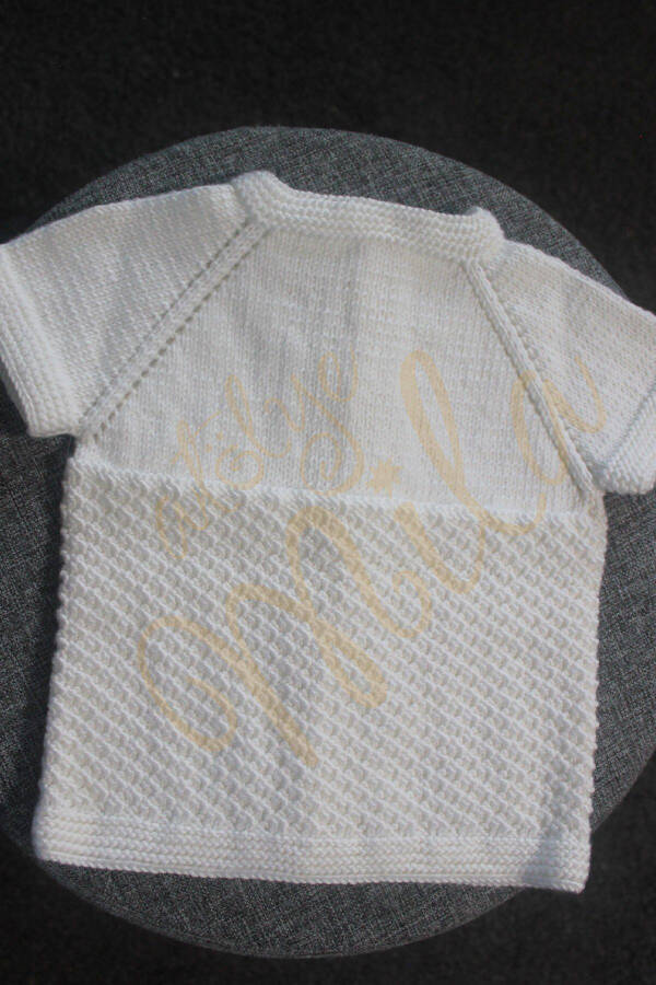 White knitted baby vest with purple buttons - 4